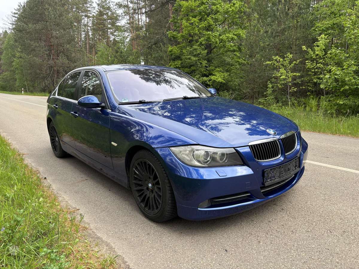 BMW 330, 3.0 l., Седан
