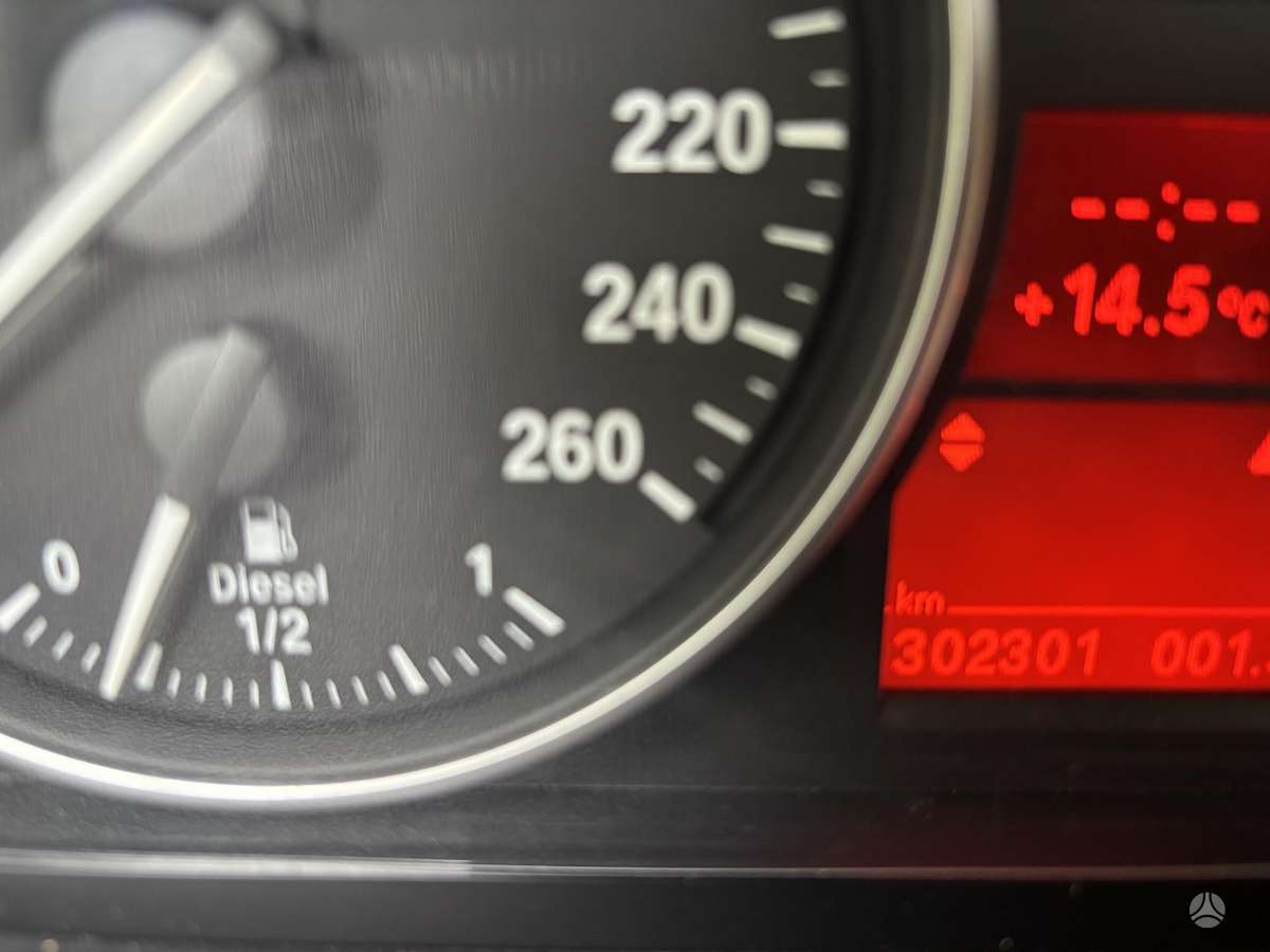 BMW 330, 3.0 l., Седан