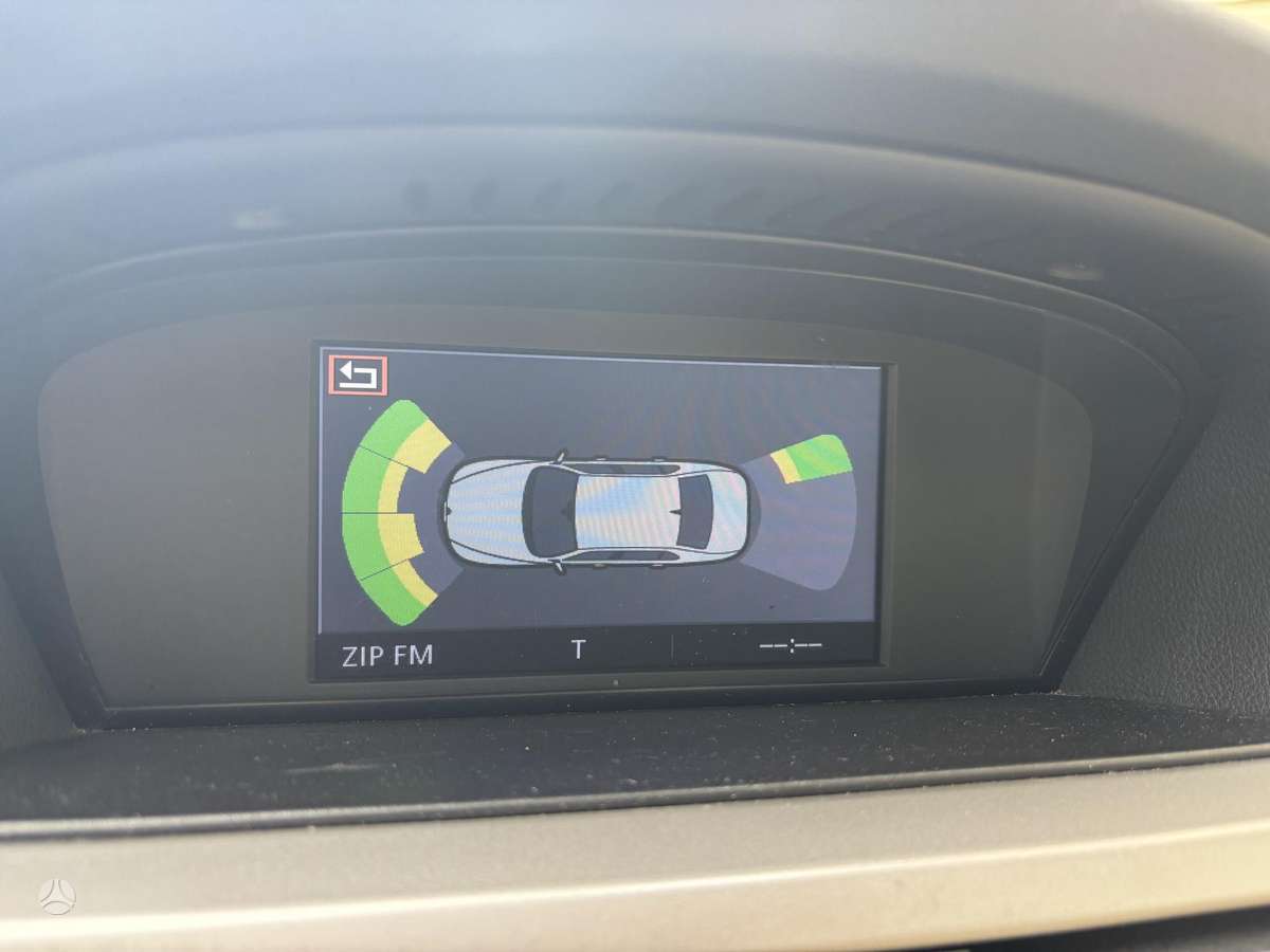 BMW 330, 3.0 l., Седан