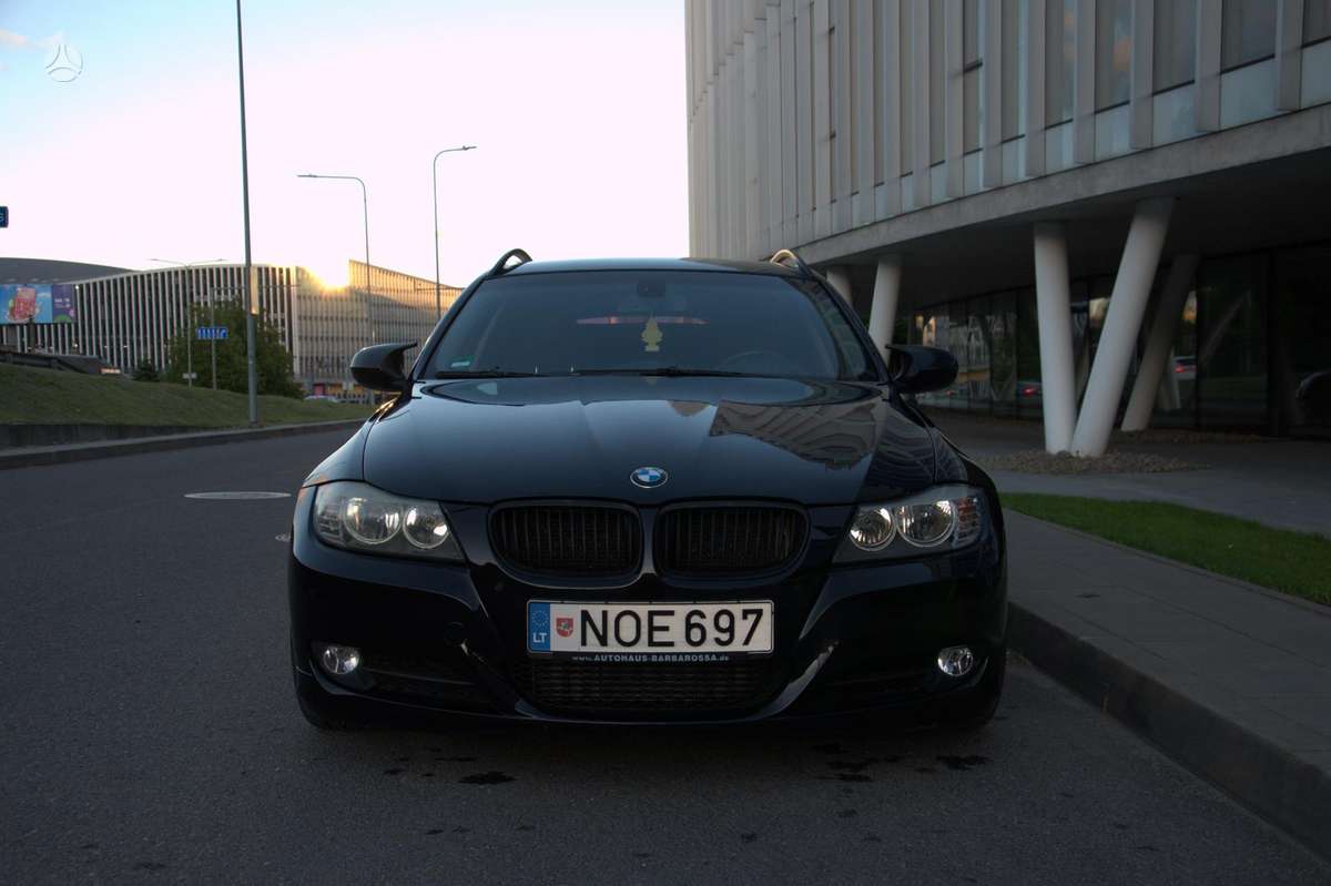 BMW 320, 2.0 l., wagon