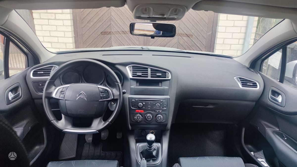Citroen C4, 1.6 l., hatchback
