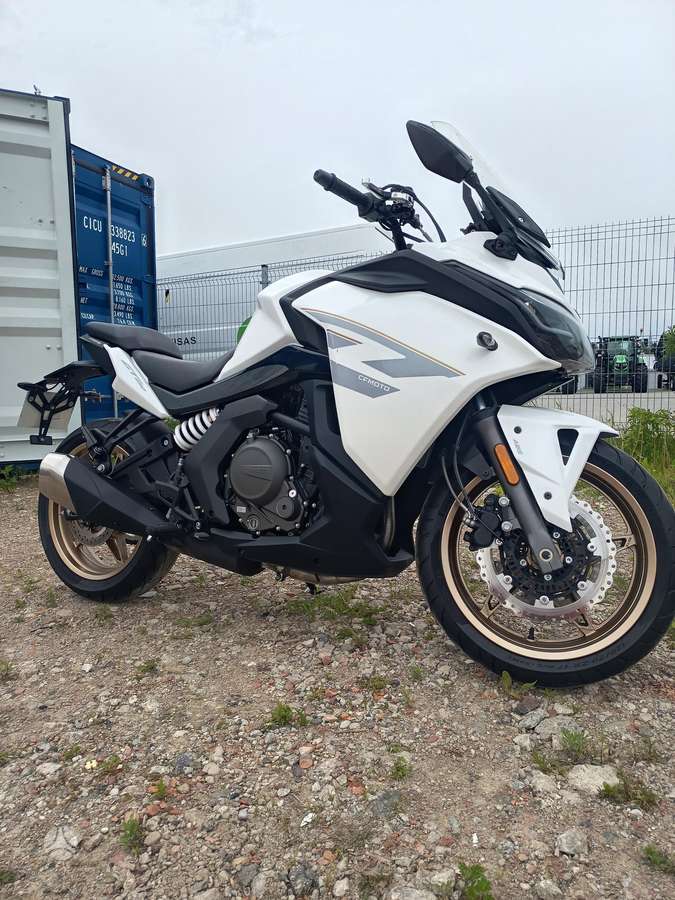 CFMOTO CF650 650cc, street / classic