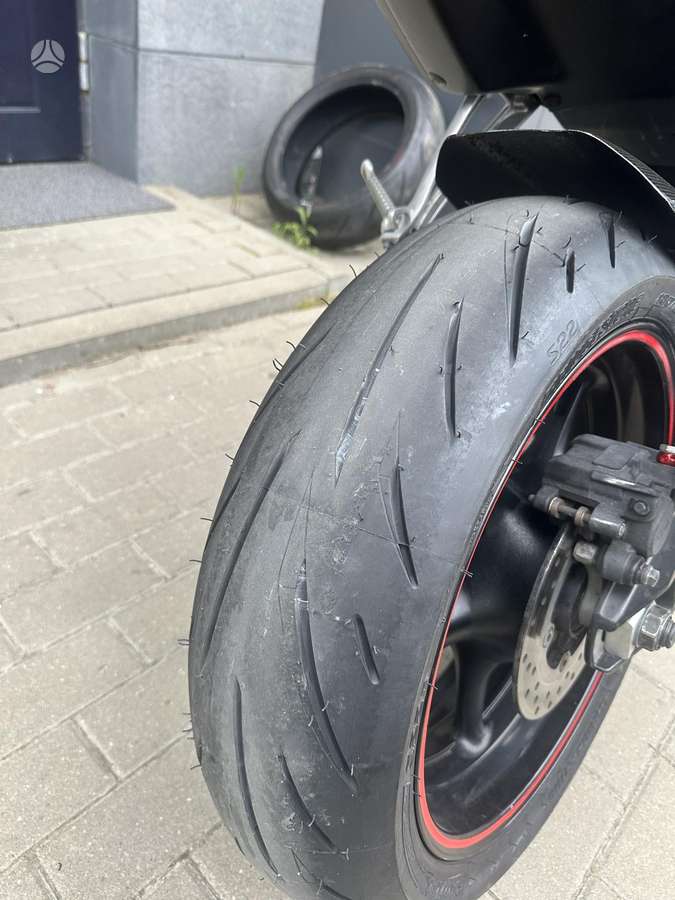Yamaha R6 599cc, superbikes