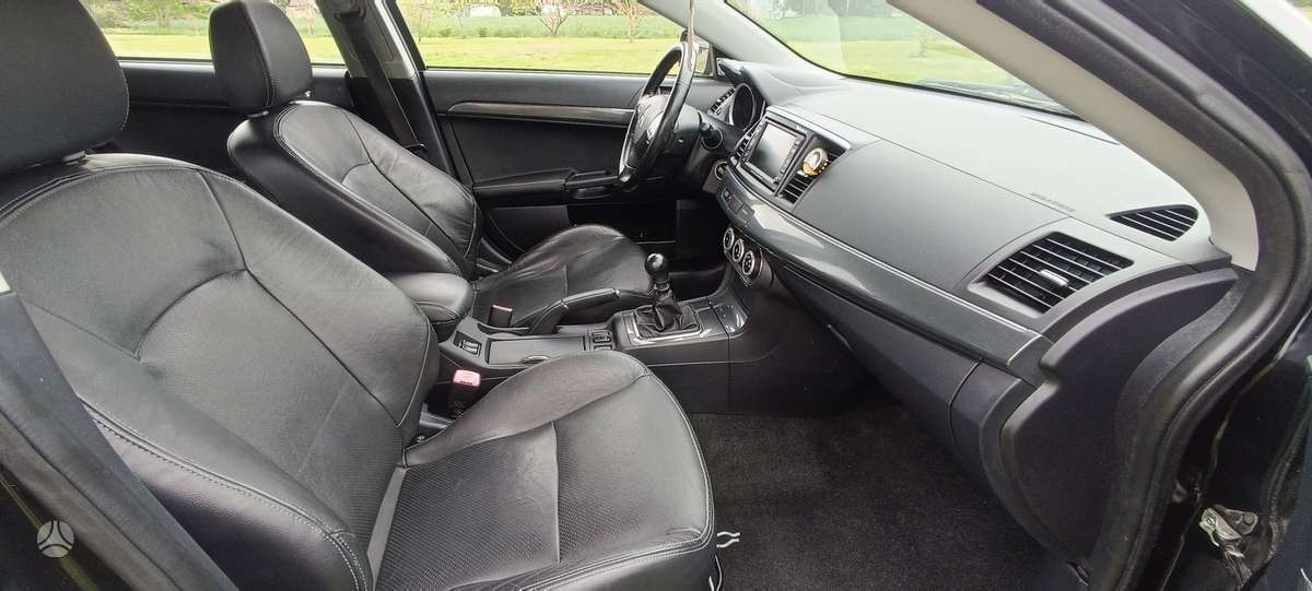 Mitsubishi Lancer, 2.0 l., hatchback