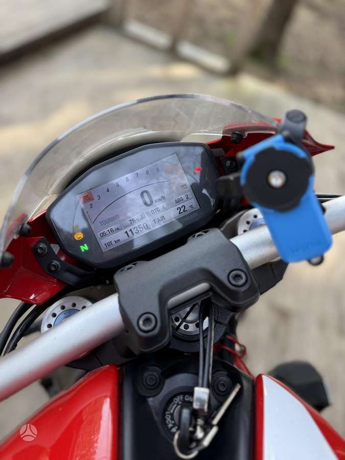 Ducati Monster 1200cc, street / classic