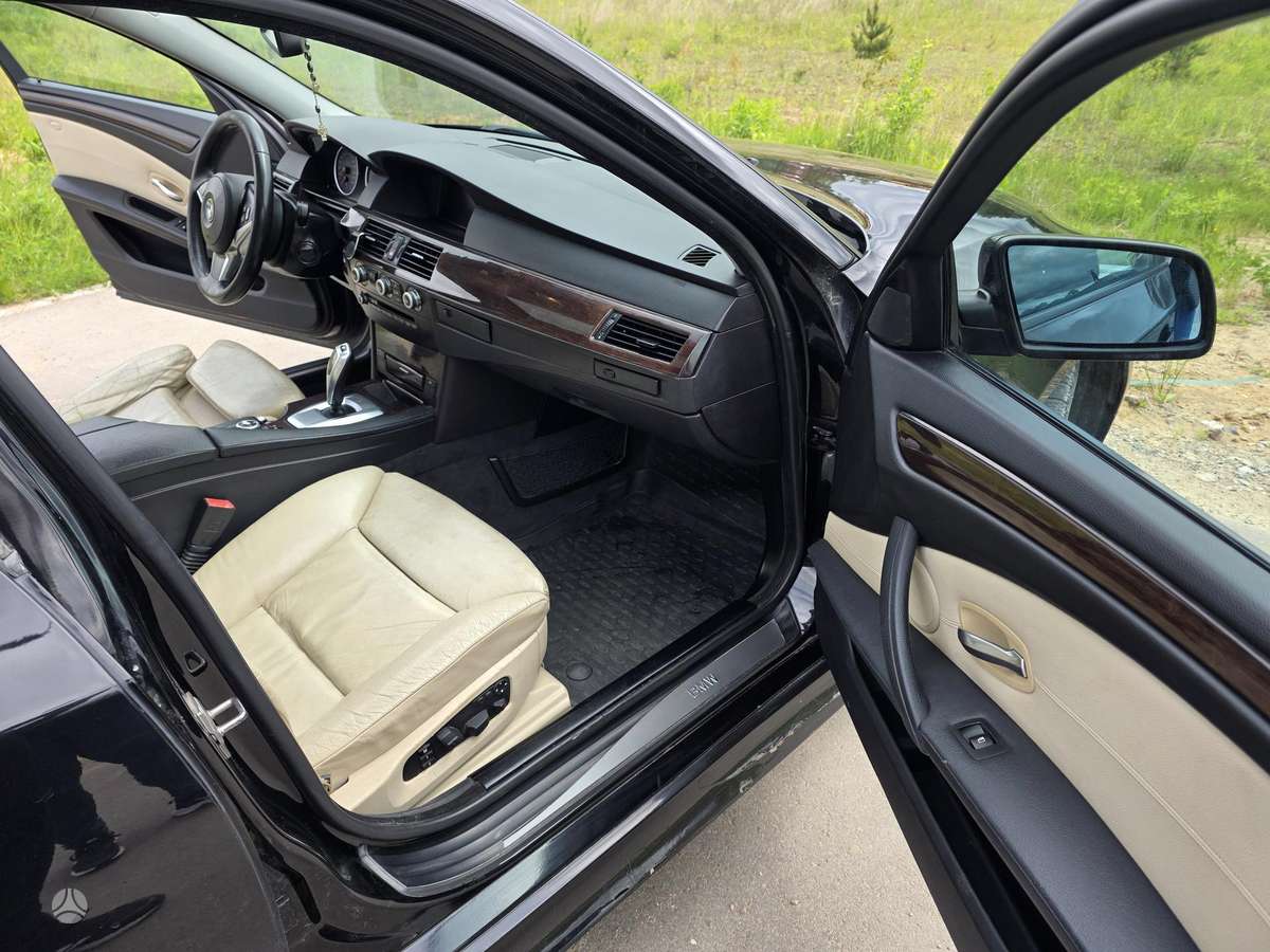 BMW 535, 3.0 l., Седан