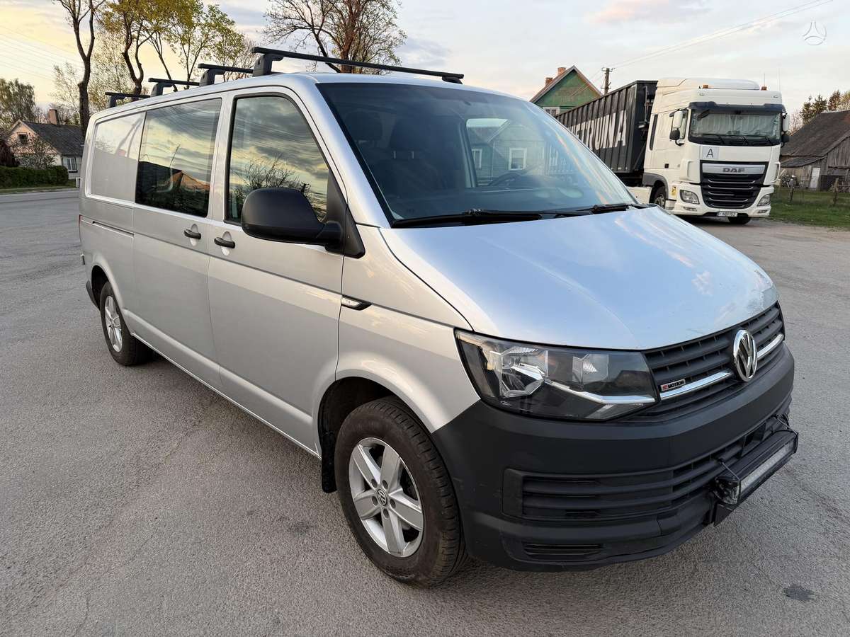 Volkswagen Transporter - 1