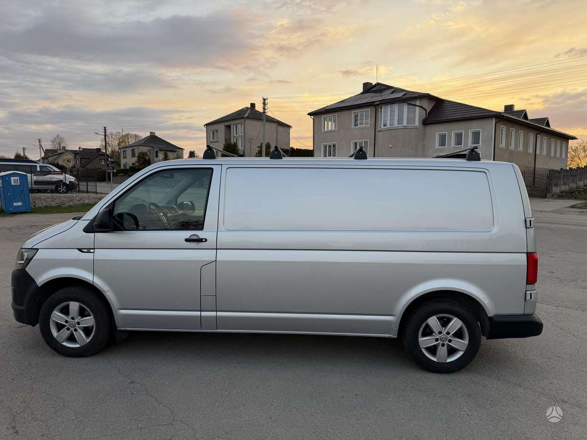 Volkswagen Transporter - 8