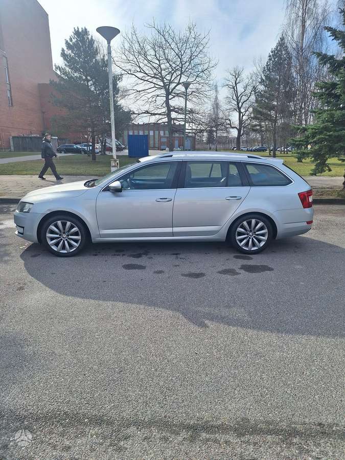 Škoda Octavia - 8