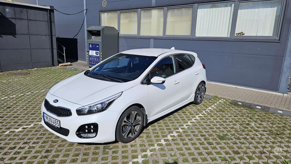 Kia Ceed, 1.6 l., hatchback