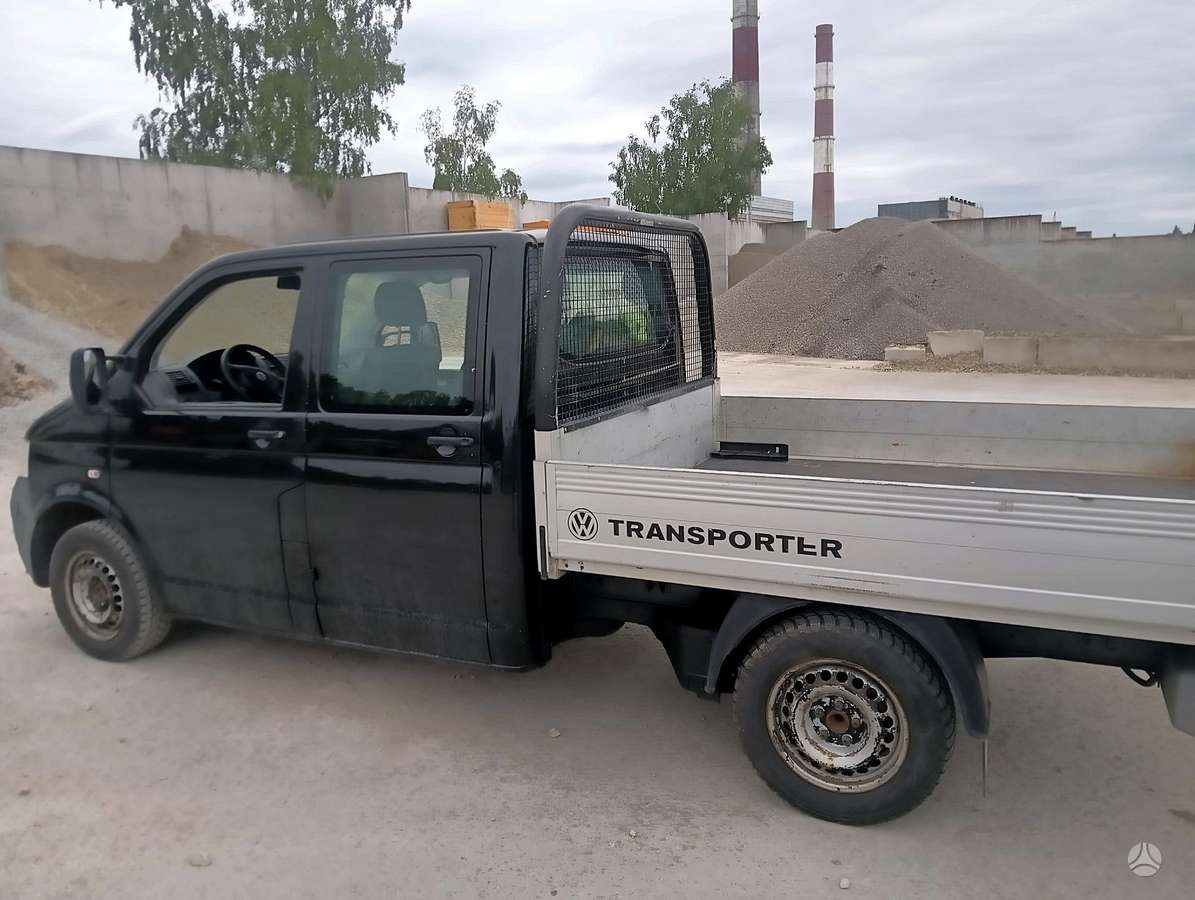 Volkswagen Transporter - 1