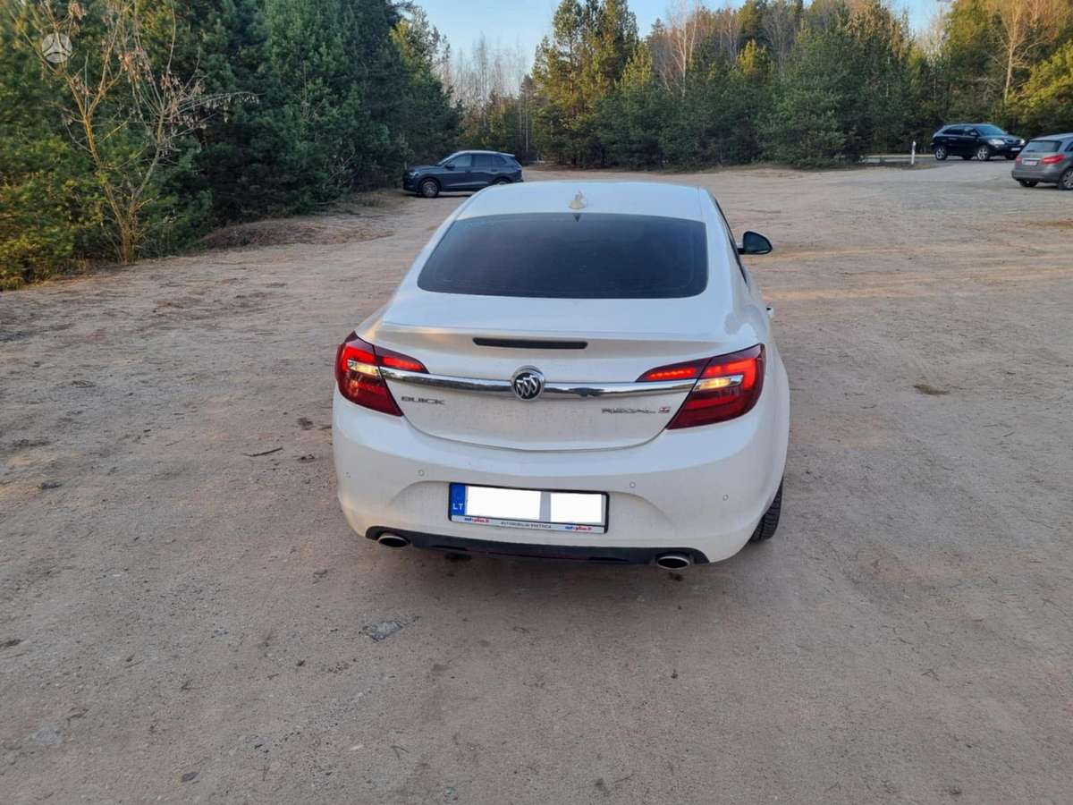 Buick Regal, 2.0 l., Седан