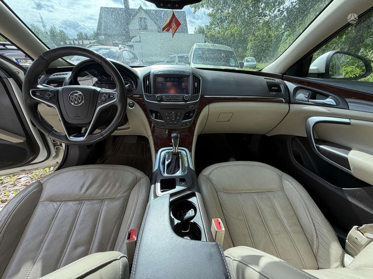Buick Regal, 2.0 l., Седан