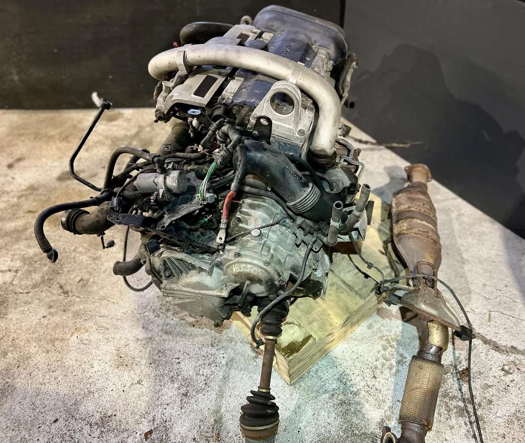 Volvo V70 variklio detalės
