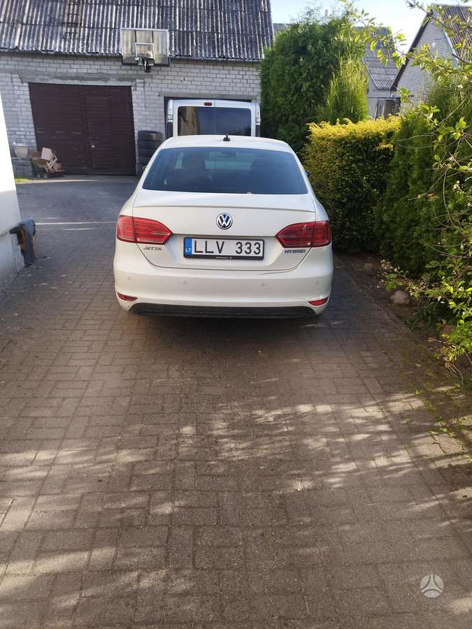 Volkswagen Jetta - 3