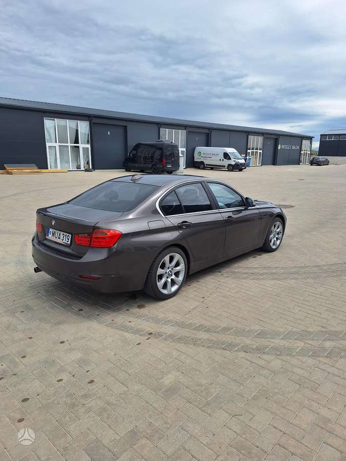BMW 316, 2.0 l., Седан