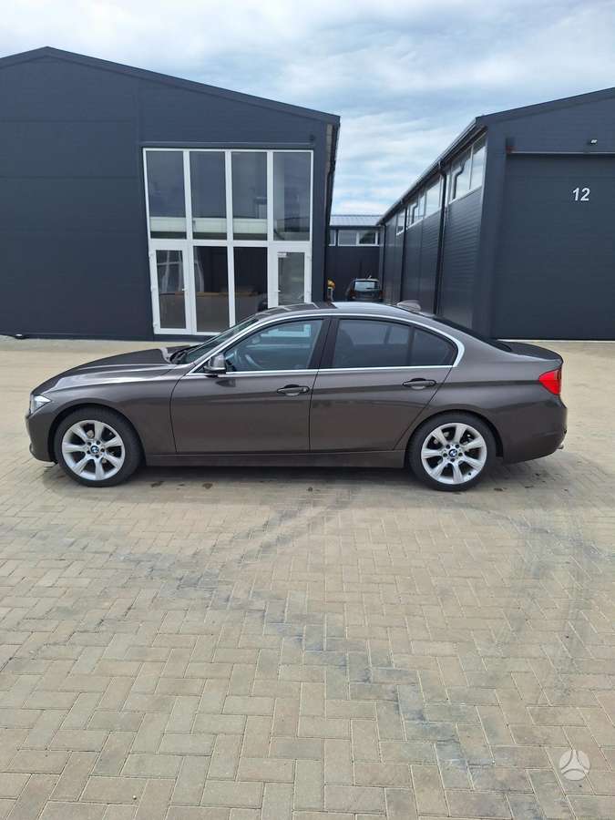 BMW 316, 2.0 l., Седан