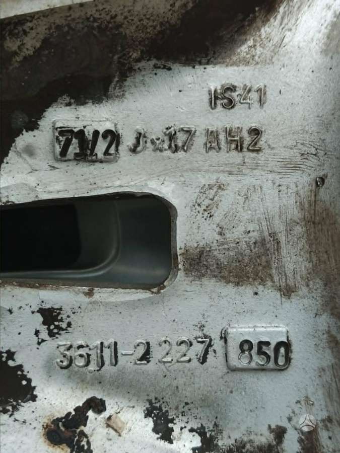 BMW E36 M3 Style 24, lengvojo lydinio, R17