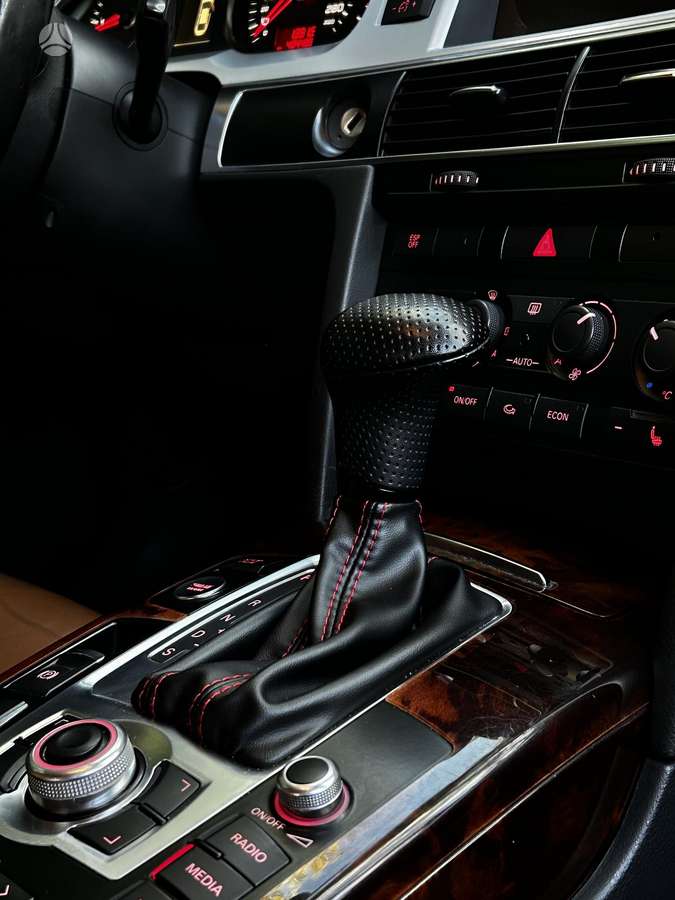 Audi A6, 3.0 l., Седан