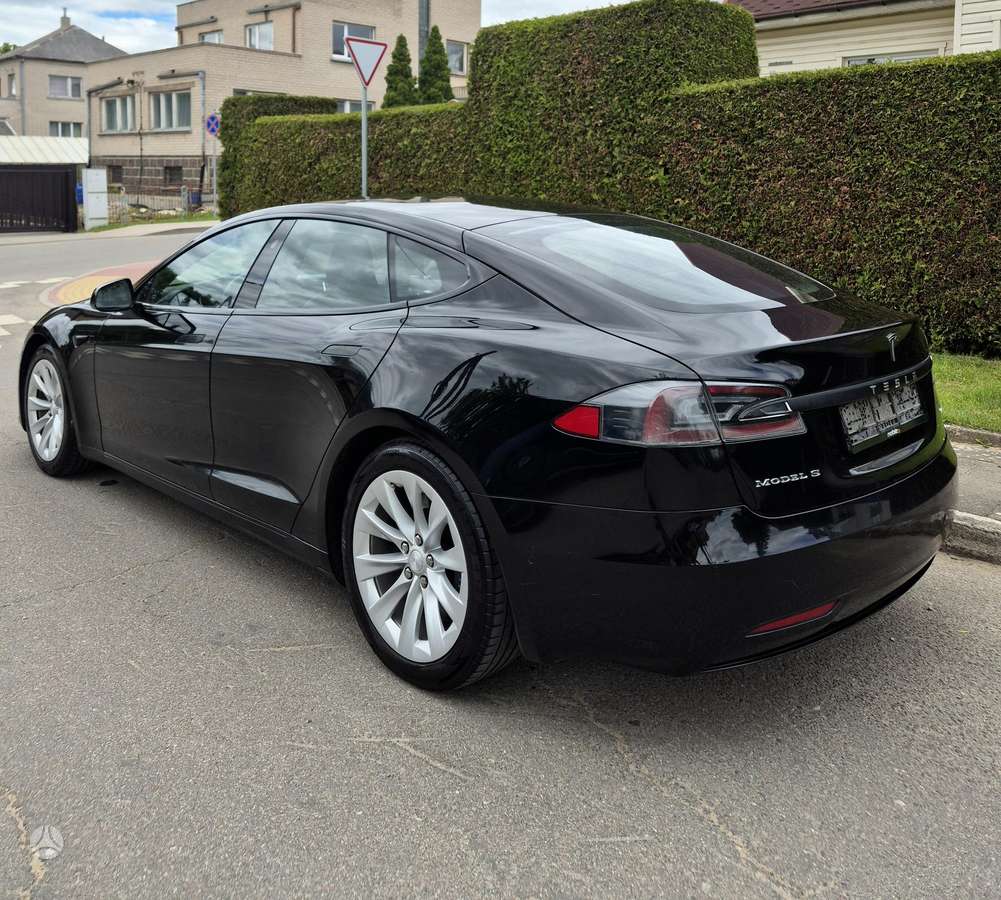 Tesla Model S, 75 кВт·ч, Седан