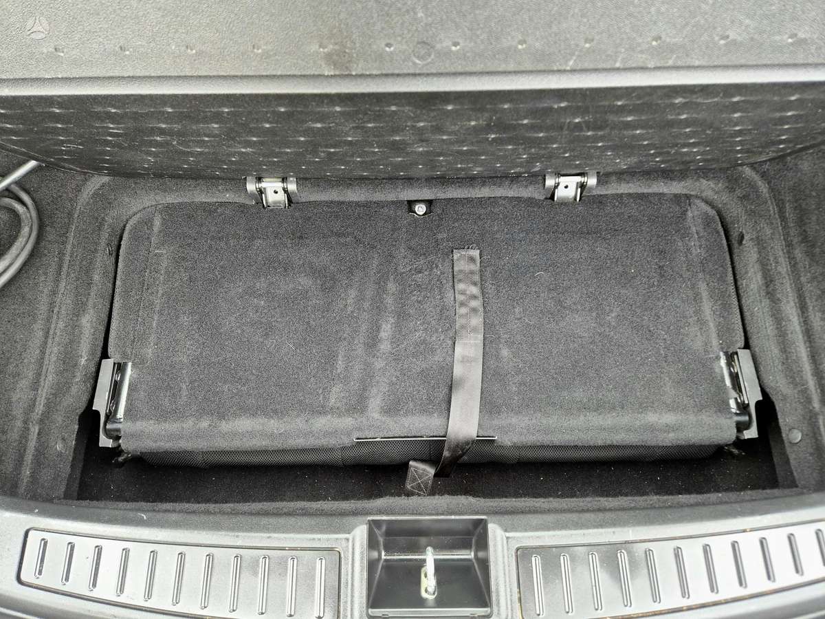 Tesla Model S, 75 кВт·ч, Седан
