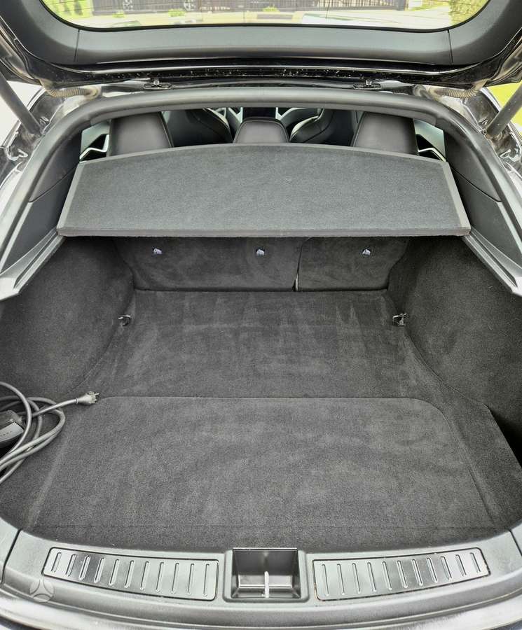 Tesla Model S, 75 кВт·ч, Седан