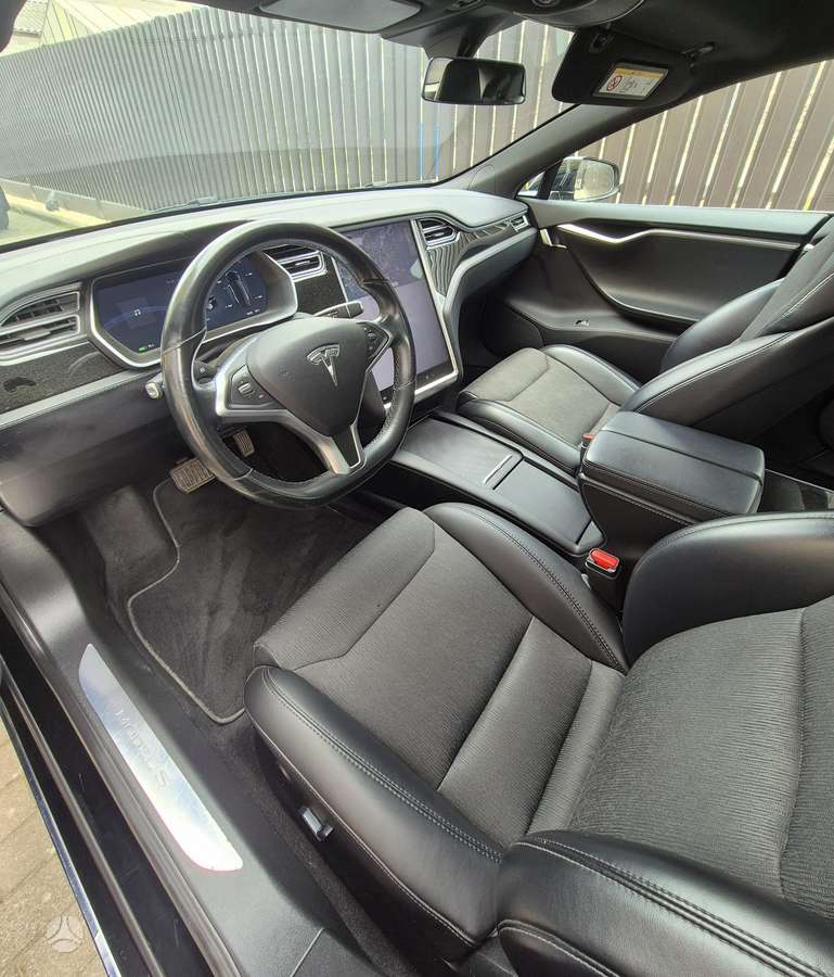 Tesla Model S, 75 кВт·ч, Седан