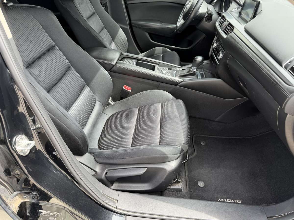 Mazda 6, 2.0 l., Седан