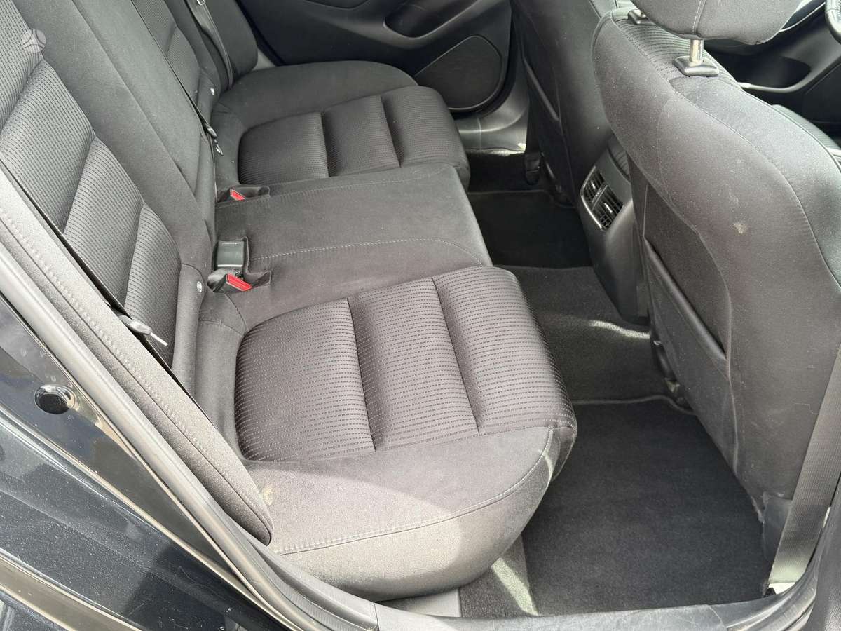 Mazda 6, 2.0 l., Седан