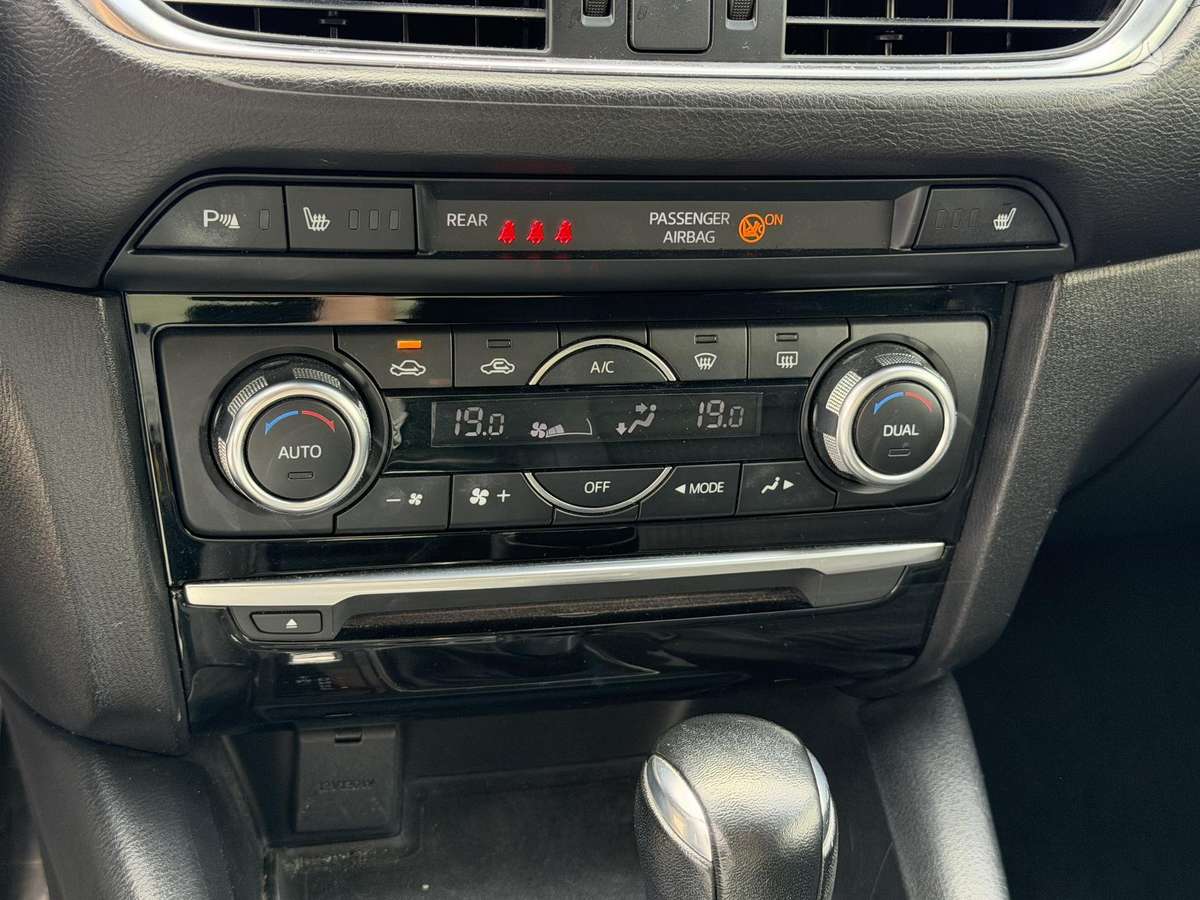 Mazda 6, 2.0 l., Седан