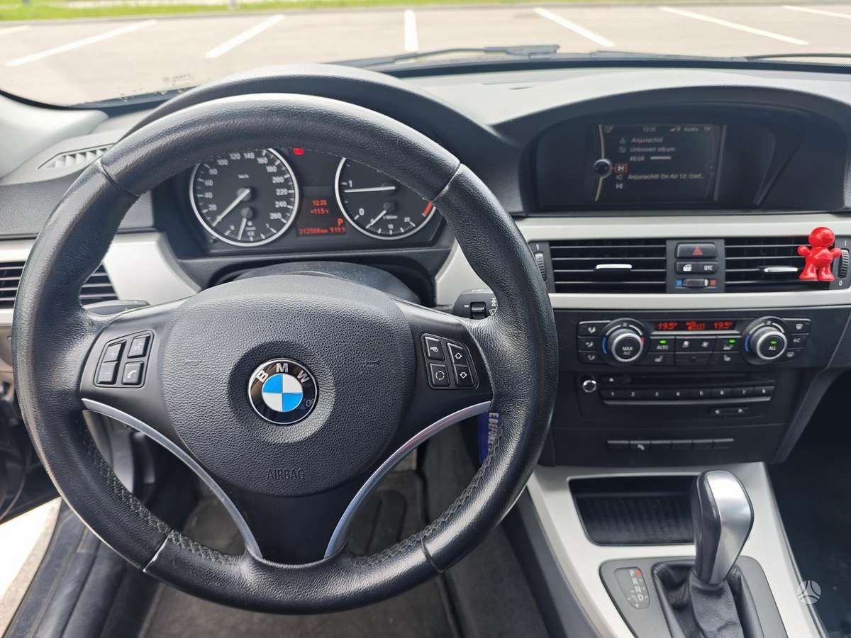 BMW 320, 2.0 l., Универсал