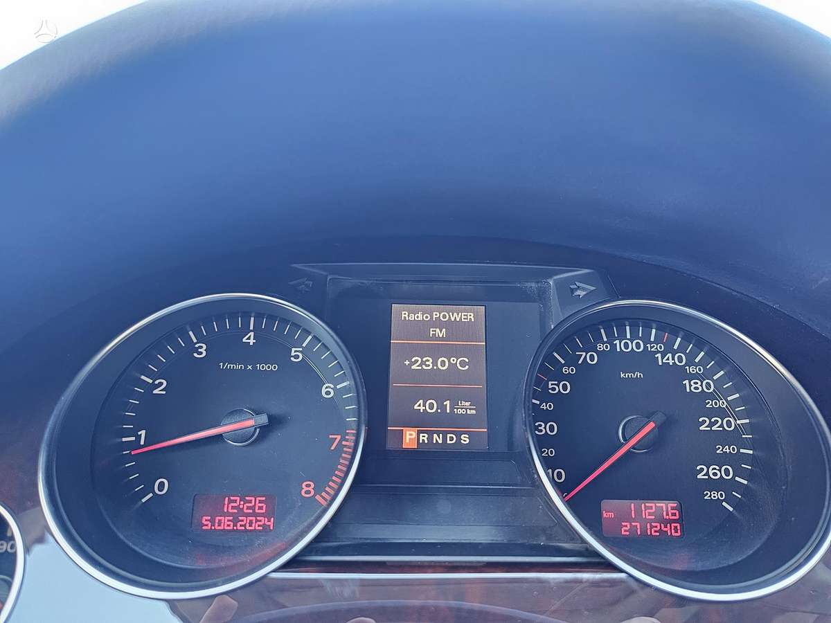 Audi A8, 4.2 l., saloon / sedan
