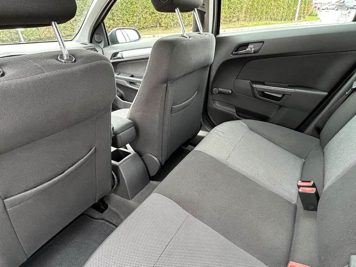 Opel Astra, 1.3 l., Хэтчбек