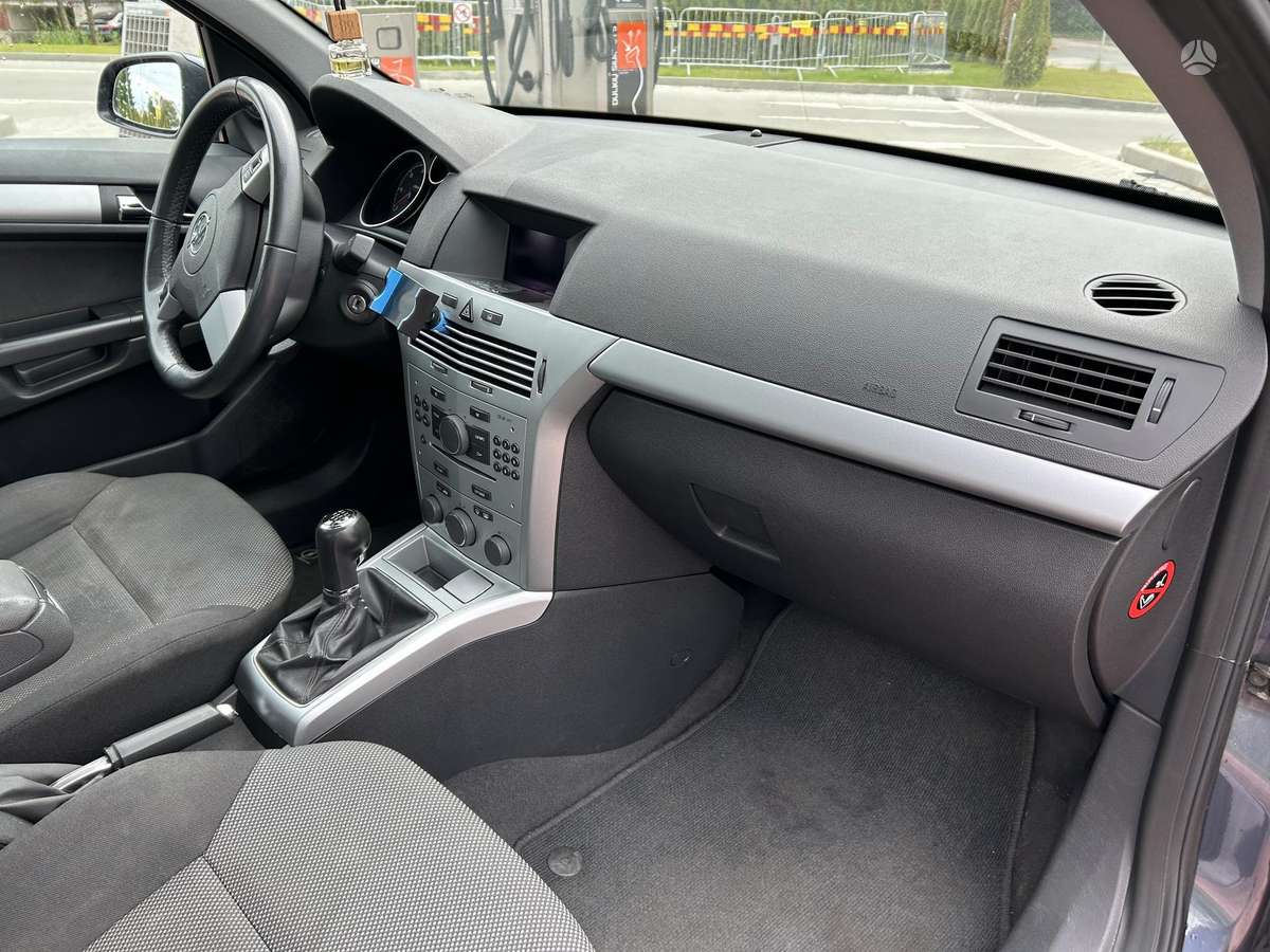 Opel Astra, 1.3 l., hatchback