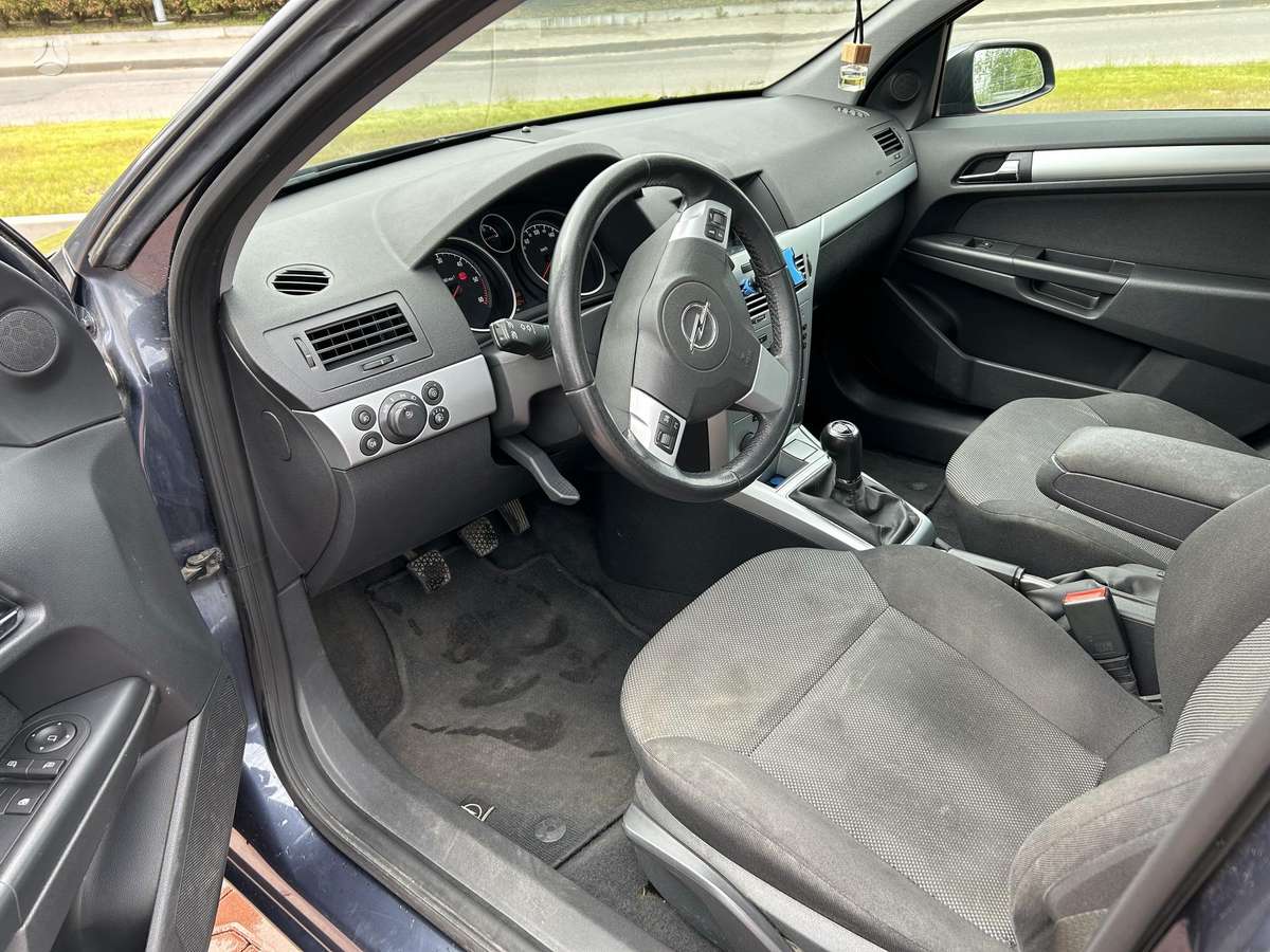 Opel Astra, 1.3 l., Хэтчбек