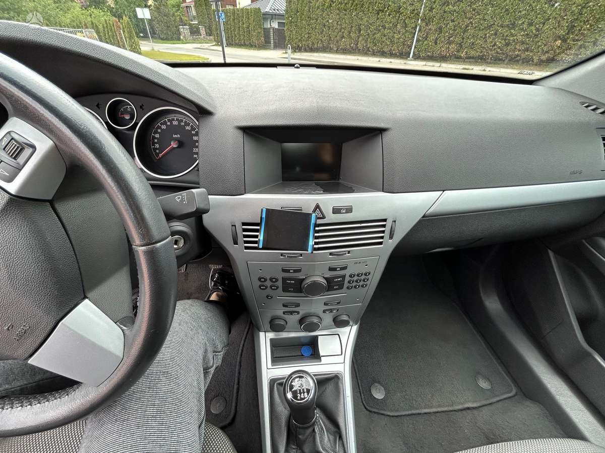 Opel Astra, 1.3 l., hatchback