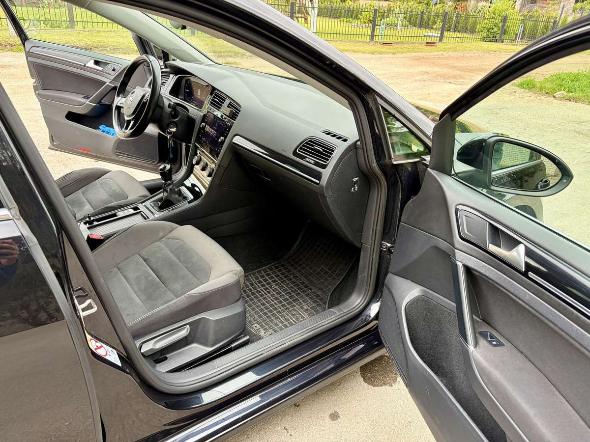 Volkswagen Golf, 1.5 l., Универсал