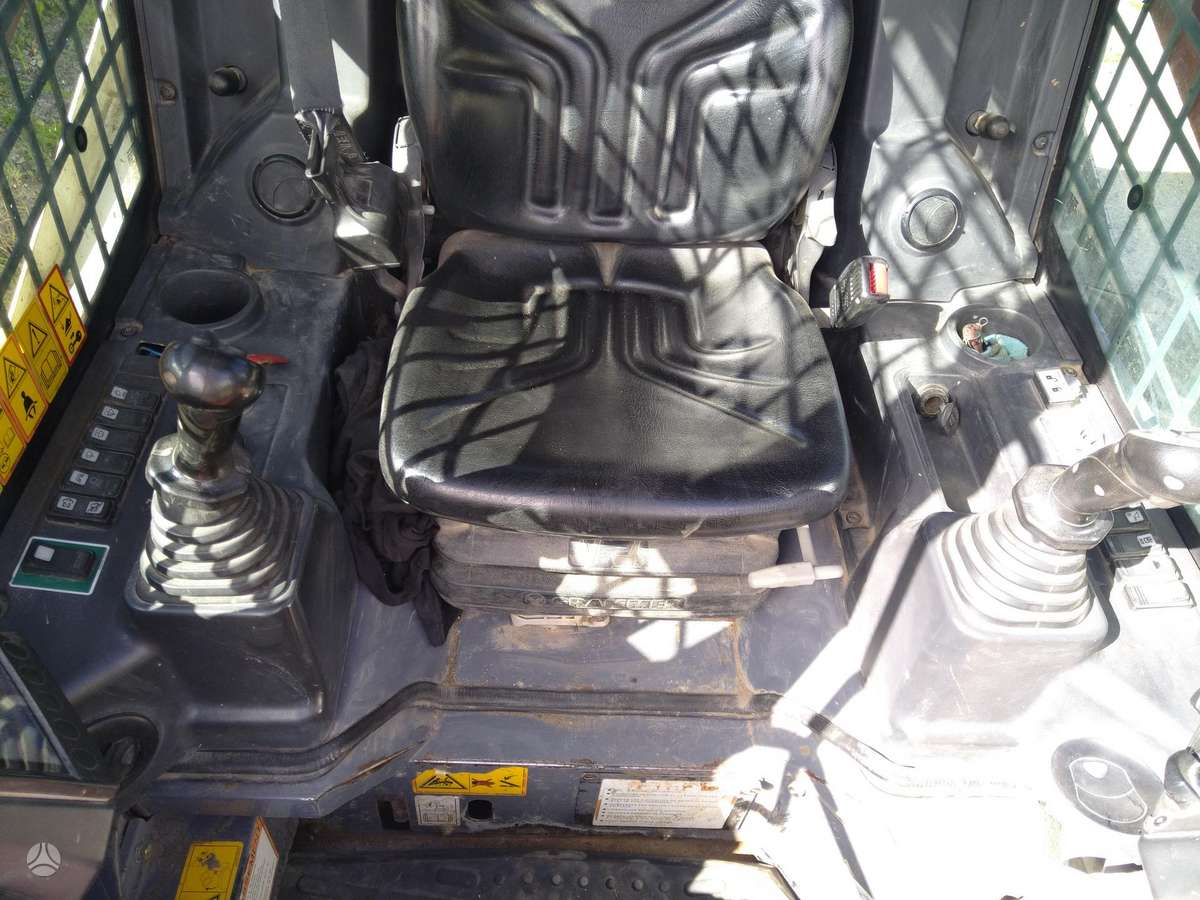 Takeuchi TL10V2, mini krautuvai