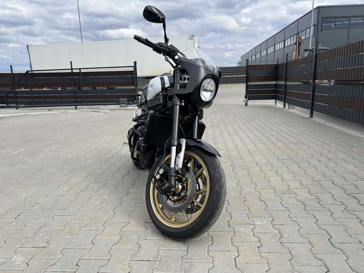 Yamaha XSR 900cc, street / classic