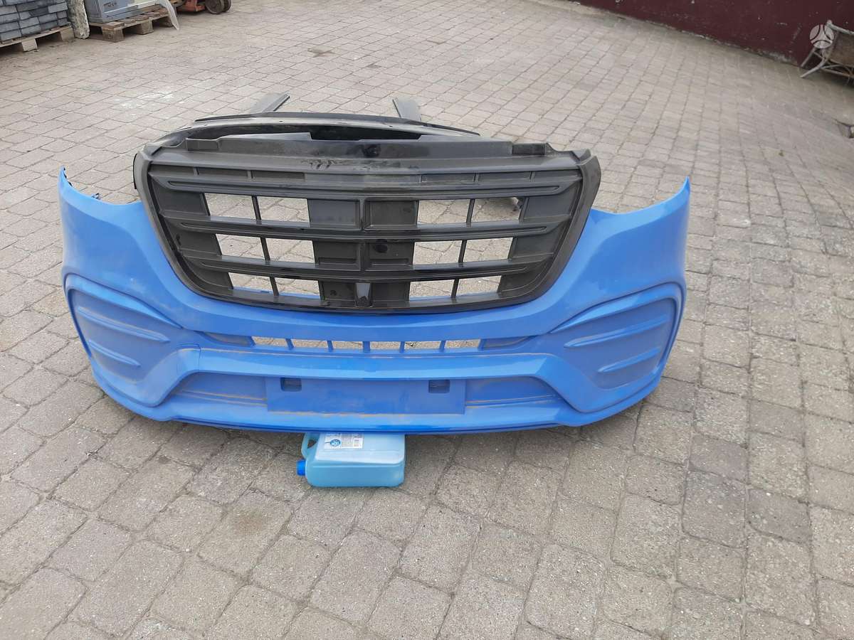 Mercedes-Benz Sprinter, passenger vans