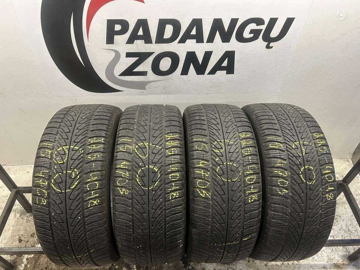 Goodyear Ultragrip 8 Performance, зимние 225/40 R18