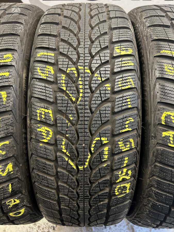 Bridgestone Blizzak LM32, winter 215/45 R20