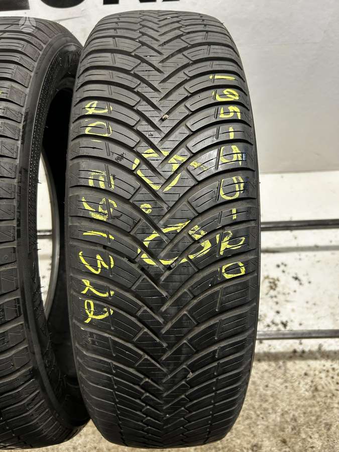 Kleber Quadraxer 2, universalios 195/55 R20