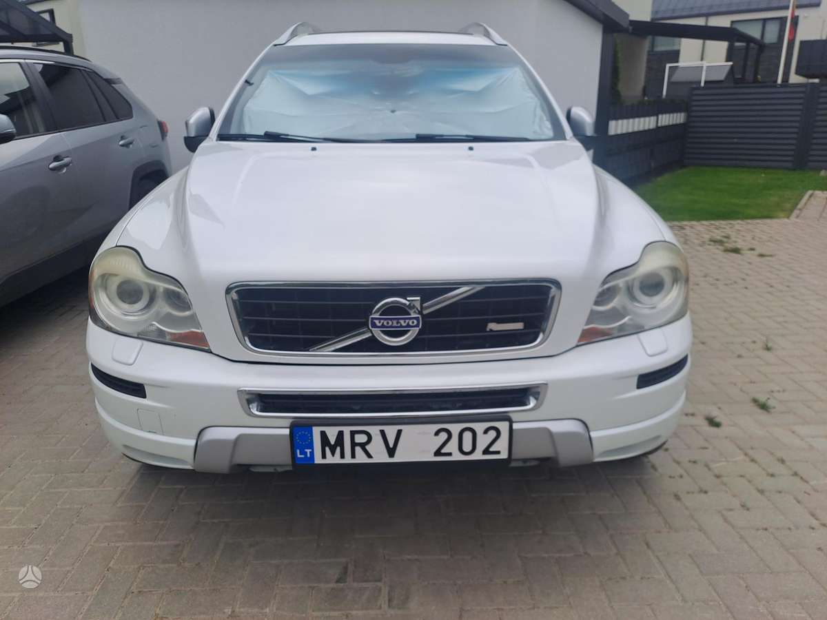 Volvo XC90 - 1