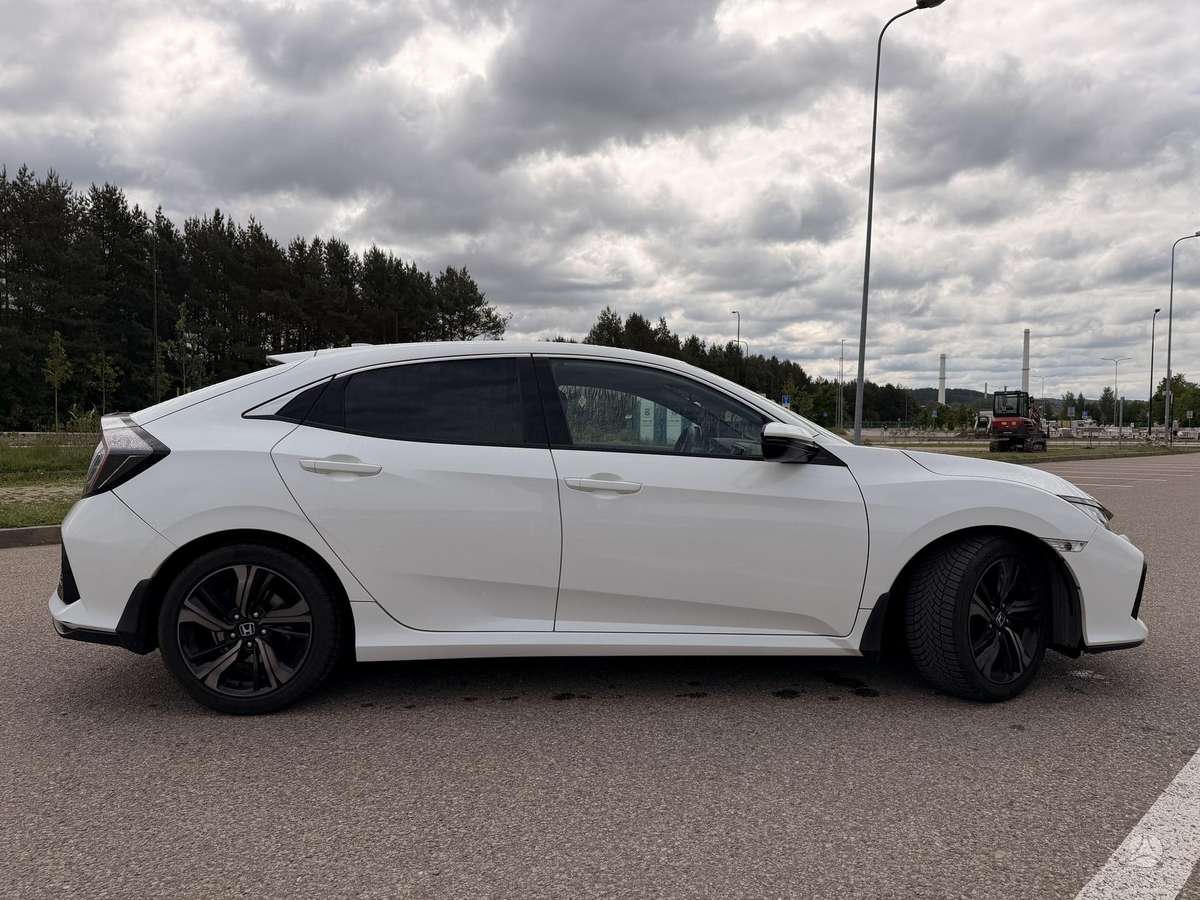 Honda Civic, 1.0 l., hatchback
