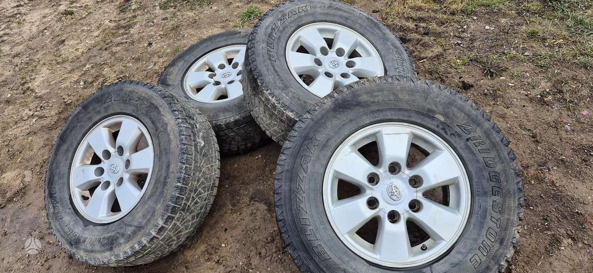 Toyota HILUX, легкосплавные , R15