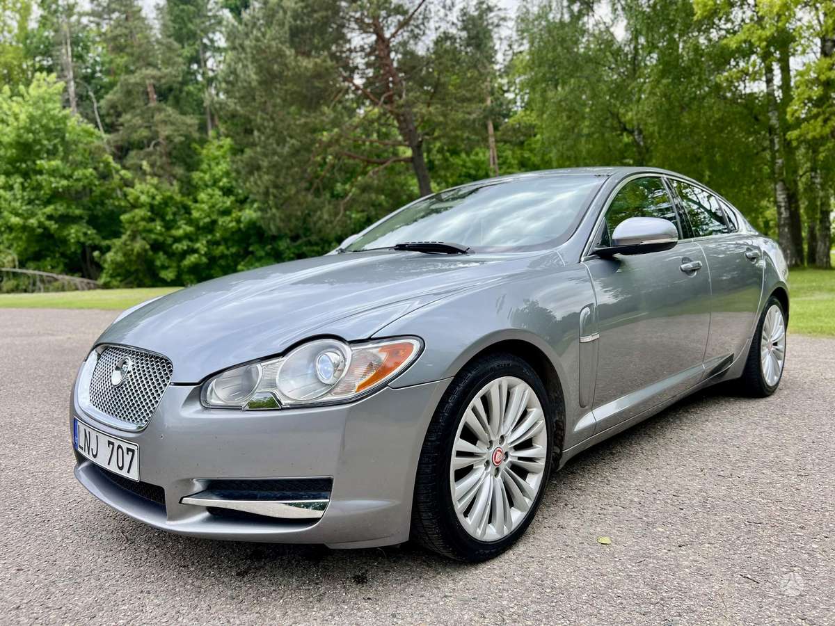 Jaguar XF, 3.0 l., Седан