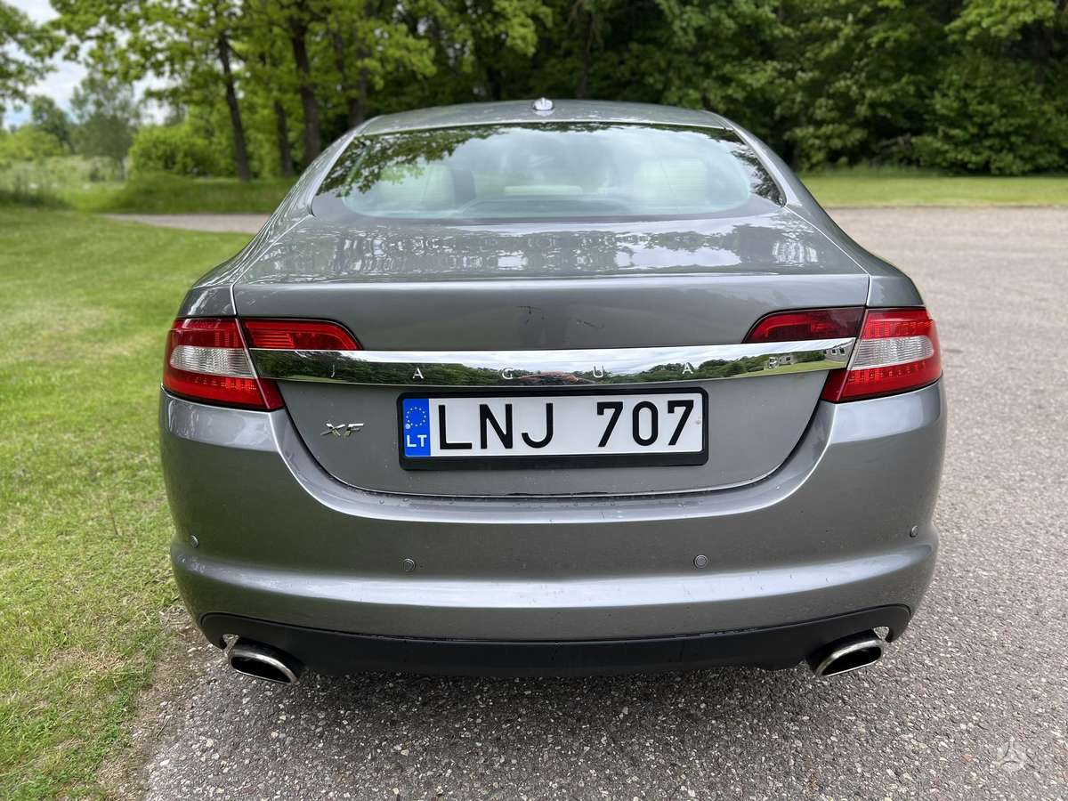 Jaguar XF, 3.0 l., Седан