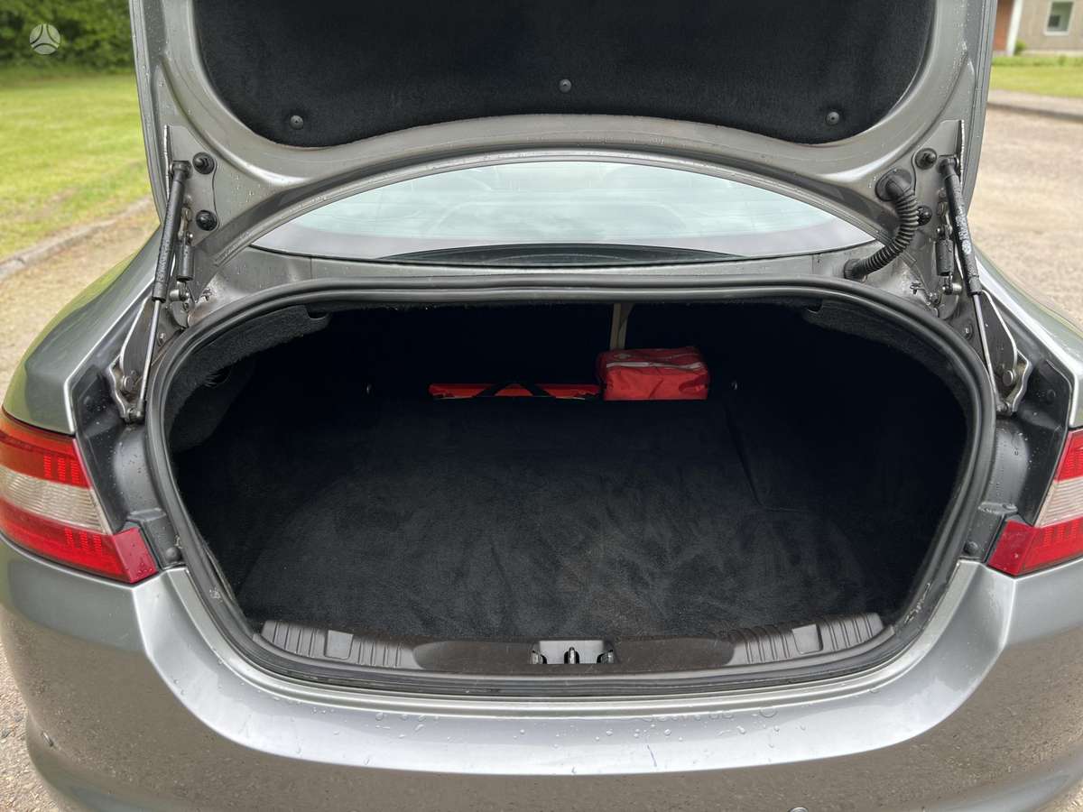 Jaguar XF, 3.0 l., Седан