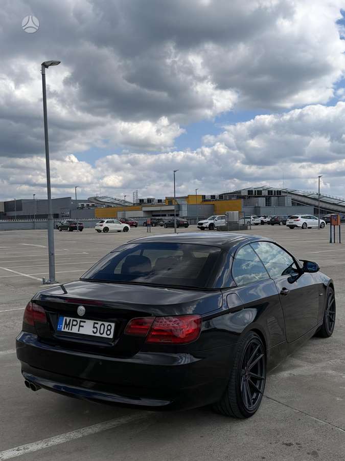 BMW 330, 3.0 l., convertible